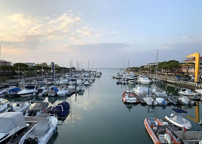 Spacious, Comfortable And Recently Renovated Single In Lignano Riviera 4* Lignano Sabbiadoro