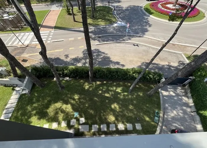 Spacious, Comfortable And Recently Renovated Single In Lignano Riviera 4* Lignano Sabbiadoro