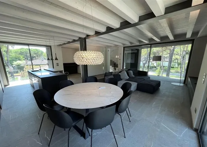 Spacious, Comfortable And Recently Renovated Single In Lignano Riviera 4* Lignano Sabbiadoro