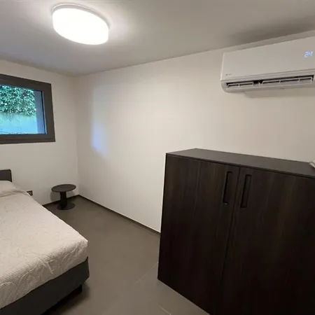 Spacious, Comfortable And Recently Renovated Single In Lignano Riviera Hotell