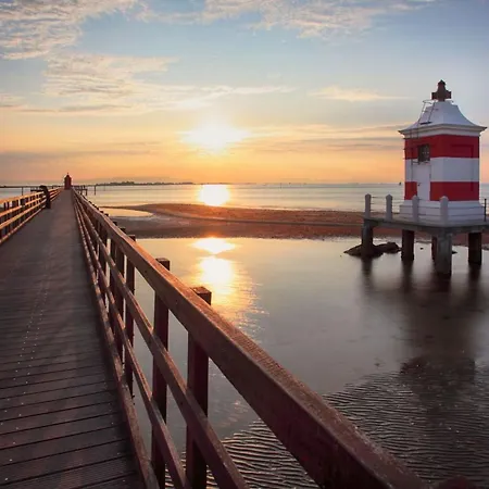 Spacious, Comfortable And Recently Renovated Single Villa In Lignano Riviera Hotel 4*