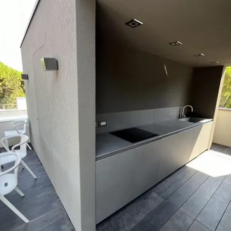 Hotel Spacious, Comfortable And Recently Renovated Single Villa In Lignano Riviera 4*