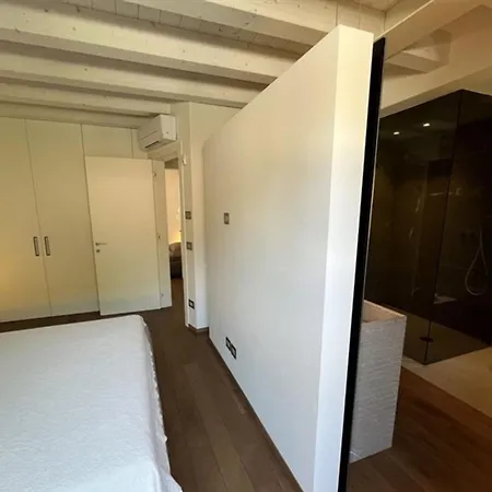 Spacious, Comfortable And Recently Renovated Single Villa In Lignano Riviera 4*