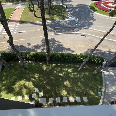 Spacious, Comfortable And Recently Renovated Single Villa In Lignano Riviera 4* Lignano Sabbiadoro