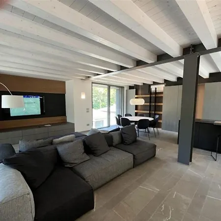Spacious, Comfortable And Recently Renovated Single In Lignano Riviera Hotell