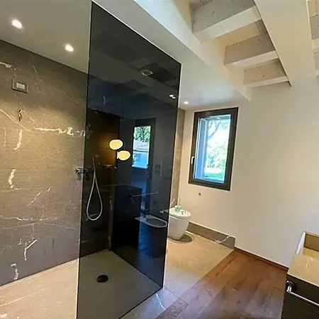 فندق Spacious, Comfortable And Recently Renovated Single In Lignano Riviera 4*