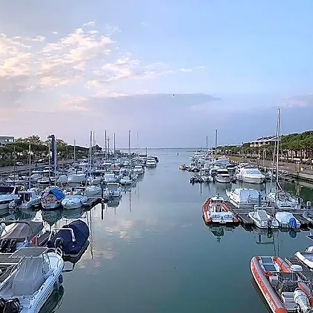 فندق Spacious, Comfortable And Recently Renovated Single In Lignano Riviera لينانو سابيادورو