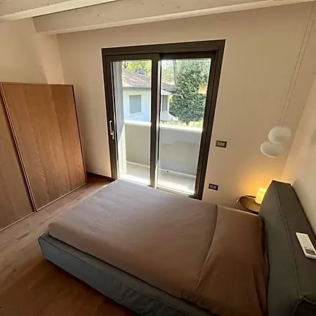 Spacious, Comfortable And Recently Renovated Single In Lignano Riviera 4*