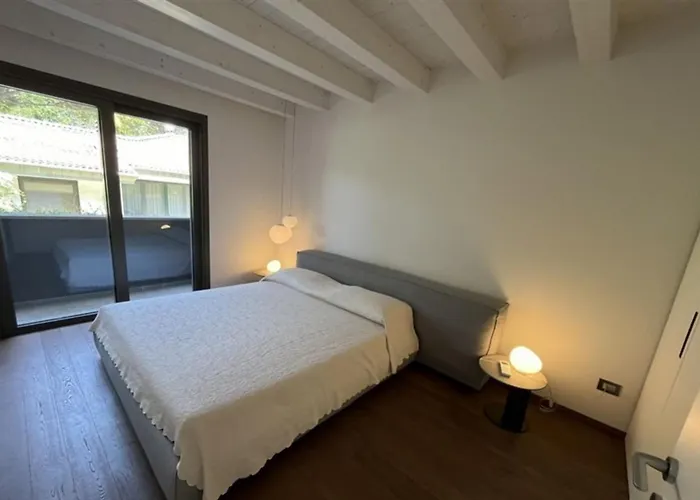 Spacious, Comfortable And Recently Renovated Single In Lignano Riviera